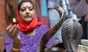 شگفت انگیزترین آیین های مذهبی در هند+ عکس