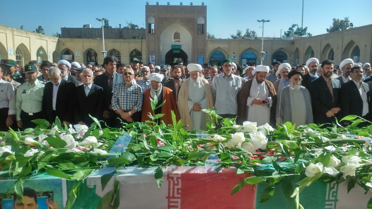 تشییع پیکر شهید مدافع حرم در نیشابور تشییع پیکر شهید مدافع حرم در نیشابور