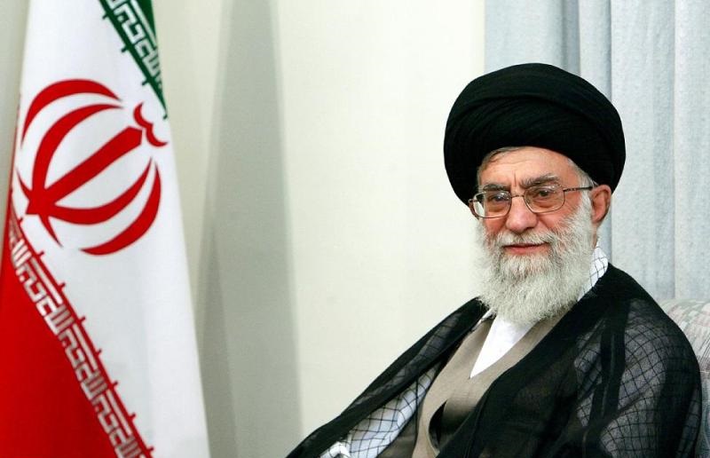 رهبر معظم انقلاب اسلامی به خاطر کدام برنامه تلویزیونی، برنامه‌هایشان را جابجا می‌کردند؟