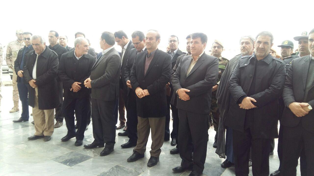 تاکید استاندار ایلام بر خدمات رسانی به خانواده های معظم شهدا + فیلم