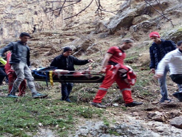 پیدا شدن جسد جوان 19 ساله سقوط کرده از ارتفاعات قره چای