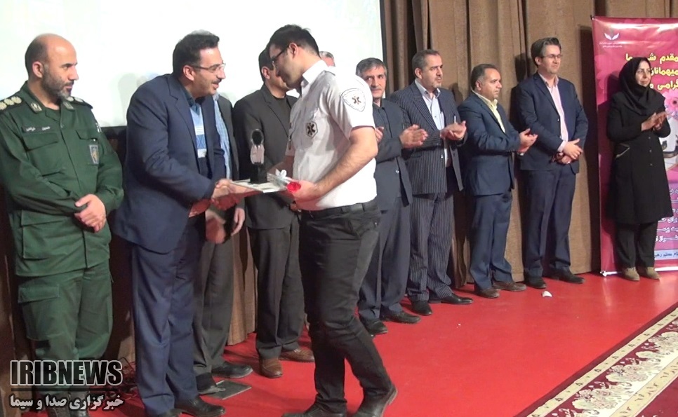 تجلیل از پرستاران کُردستانی تجلیل از پرستاران کُردستانی