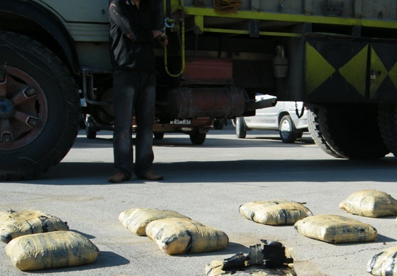 کشف بیش از 234 کیلوگرم تریاک در شهرضا کشف بیش از 234 کیلوگرم تریاک در شهرضا