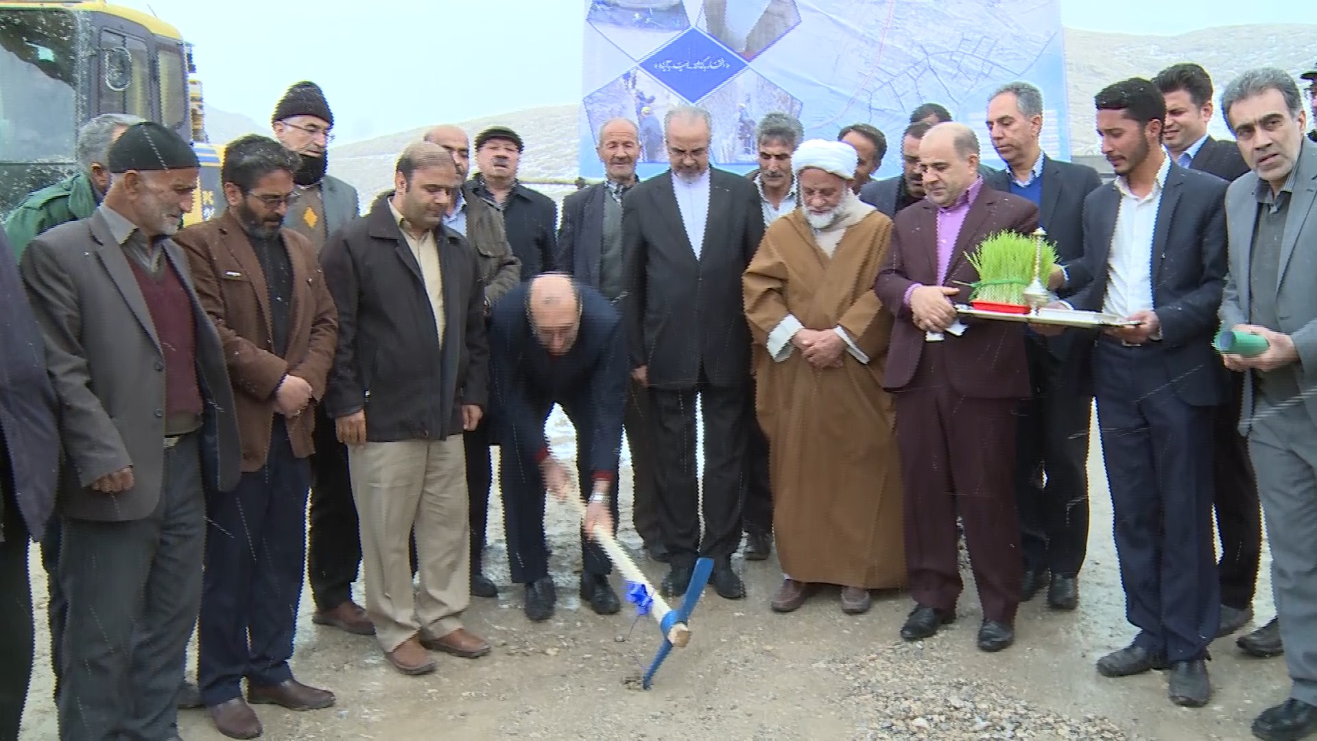 آغاز اجرای دو طرح آب و فاضلاب در جوشقان قالی