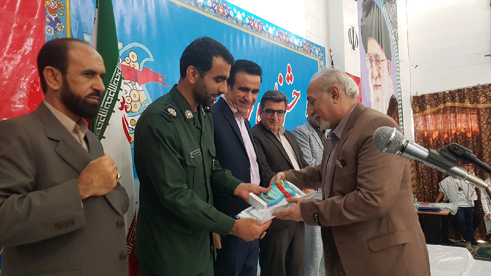 برگزاری جشنواره خدمت در لنده