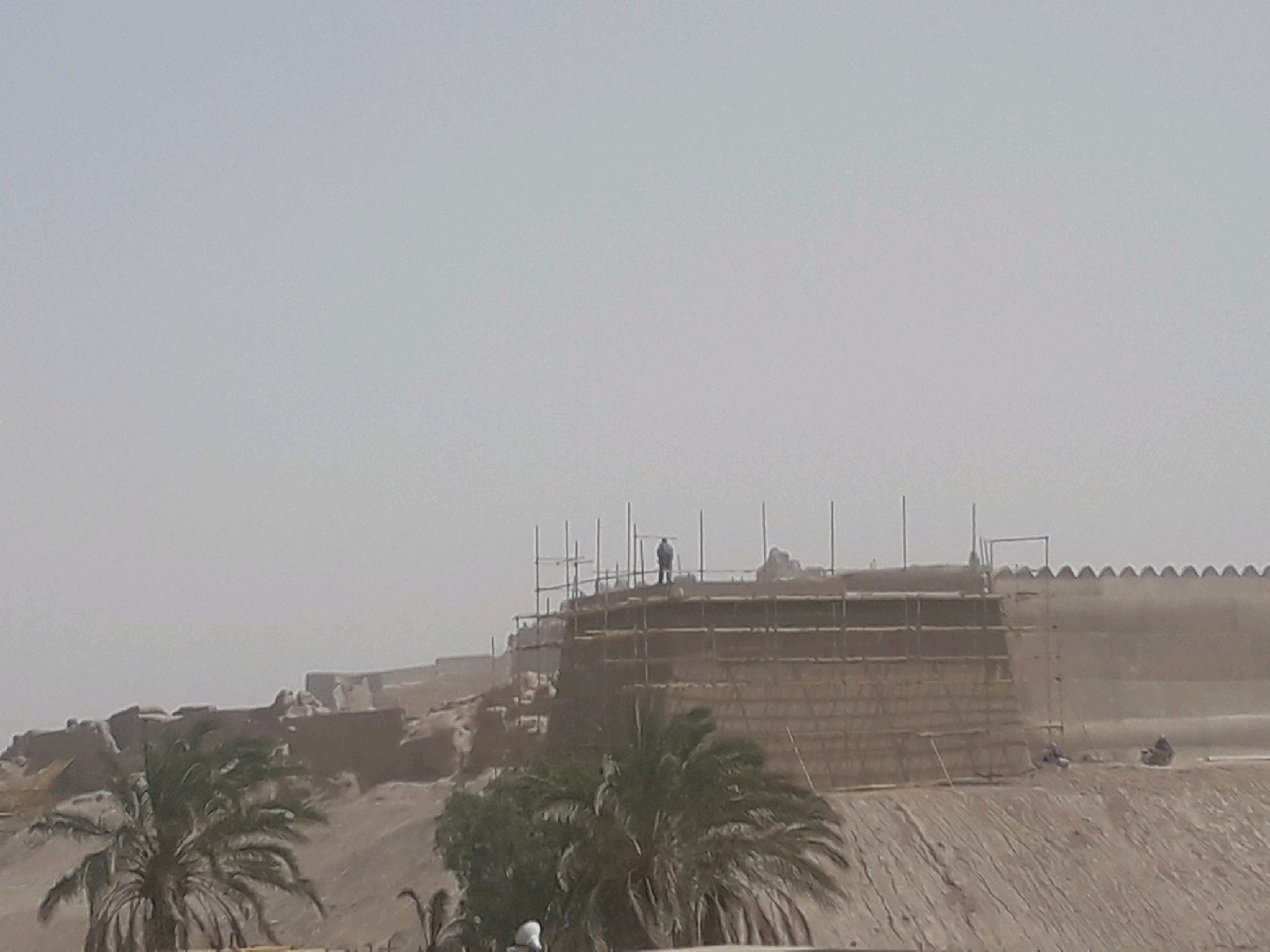 تندبادشدید همراه با گردوخاک در بم تندبادشدید همراه با گردوخاک در بم