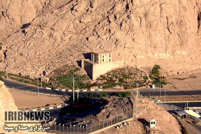 اغاز بهسازی بنای تاریخی تخت درگاه قلی بیگ در کرمان