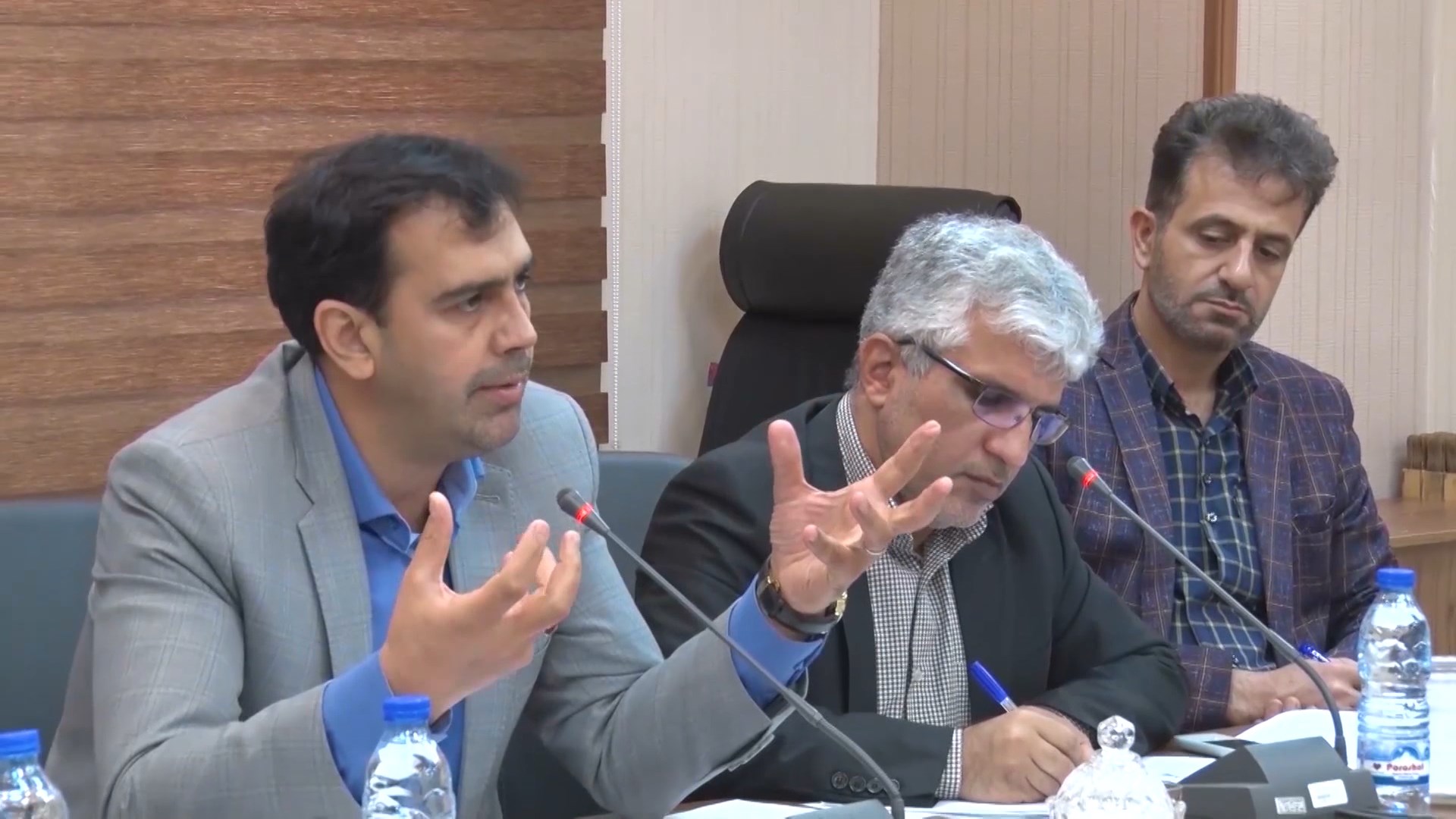 لغو تمام مراسم و تجمعها در شهرستان آران و بیدگل لغو تمام مراسم و تجمعها در شهرستان آران و بیدگل