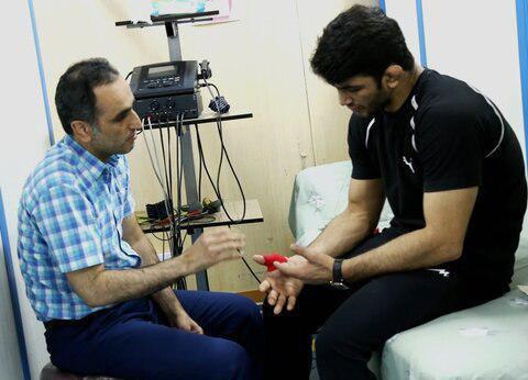 آسیب دیدگی جزئی قهرمان کشتی المپیک