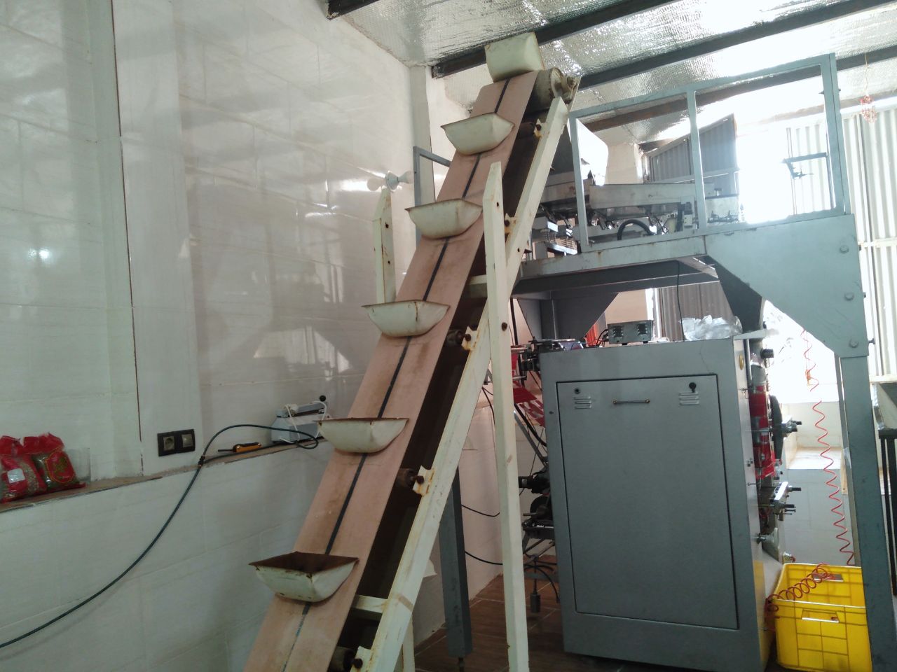 آغاز بکار یک واحد صنایع بسته بندی در بافق آغاز بکار یک واحد صنایع بسته بندی در بافق