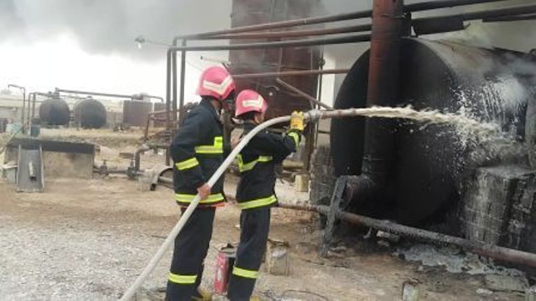 مهار آتش سوزی در  صنایع پتروشیمی کرمانشاه (پل چهر) مهار آتش سوزی در  صنایع پتروشیمی کرمانشاه (پل چهر)