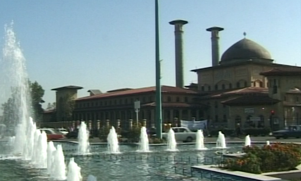 برپایی میز خدمت در رشت