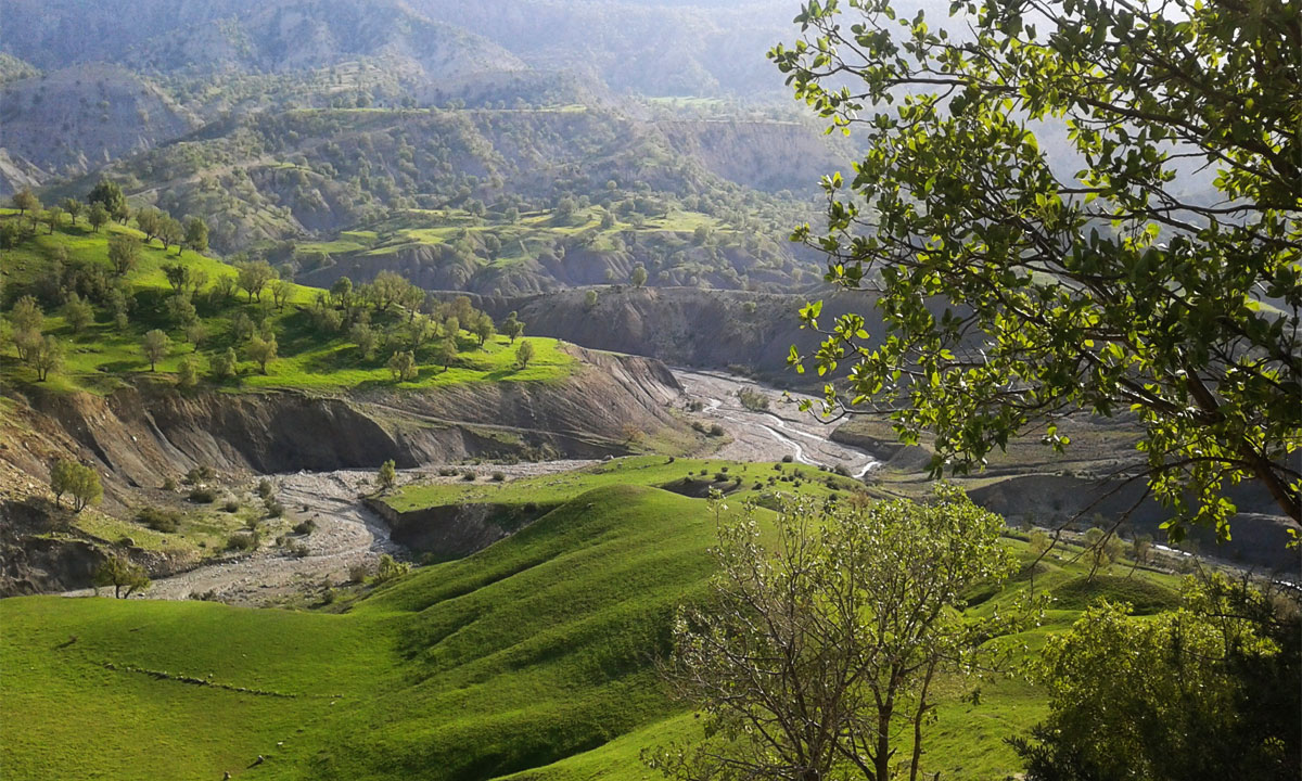 مسیر‌های ورودی به مناطق گردشگری ایلام مسدود شد