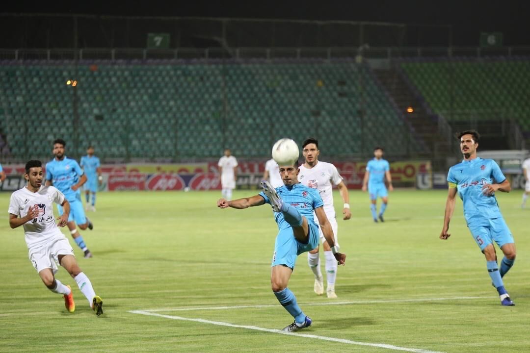 شکست سنگین ذوب آهن مقابل پیکان