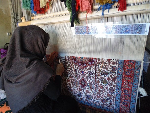 بهره مندی قالی بافان از طرح بیمه رایگان یک ساله بهره مندی قالی بافان از طرح بیمه رایگان یک ساله