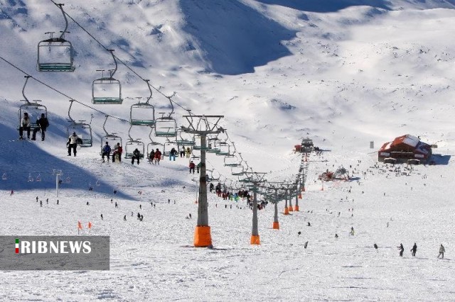 آماده سازی پیست اسکی کاکان برای آغاز ورزش های زمستانی