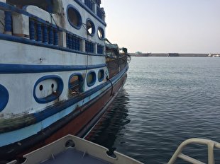 یک فروند شناور حامل سوخت قاچاق در آب&zwnj;های خلیج فارس متوقف شد