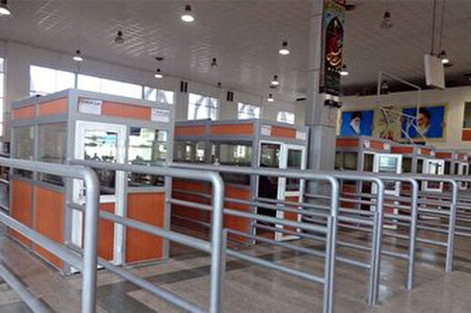 مرز مهران همچنان بسته