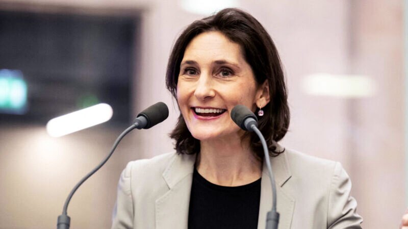 واکنش وزیر ورزش فرانسه به اتهام سوء استفاده از بودجه المپیک واکنش وزیر ورزش فرانسه به اتهام سوء استفاده از بودجه المپیک