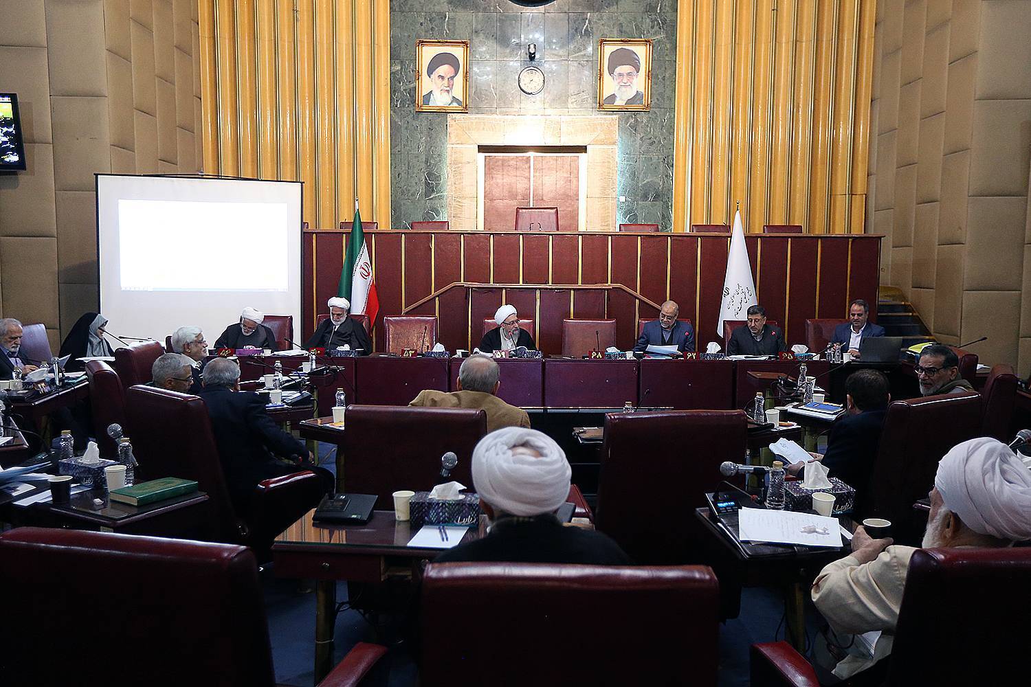 * تصویب اصلاحات ضمایم معاهده جلوگیری از آلودگی دریا، سازمان بین المللی دریانوری * تصویب اصلاحات ضمایم معاهده جلوگیری از آلودگی دریا، سازمان بین المللی دریانوری