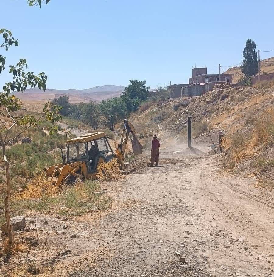 حفر چاه و توسعه خط انتقال روستای خاتونباغ شهرستان مهاباد