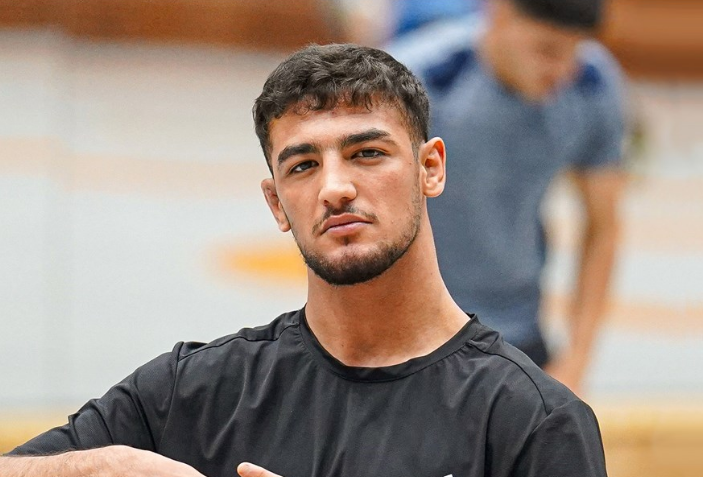 اعزام سینا خلیلی به جای امیر محمدیزدانی به رقابتهای جهانی اعزام سینا خلیلی به جای امیر محمدیزدانی به رقابتهای جهانی