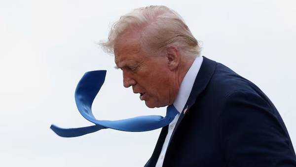 کاهش محبوبیت ترامپ به پایینترین سطح در نظرسنجی رویترز کاهش محبوبیت ترامپ به پایینترین سطح در نظرسنجی رویترز