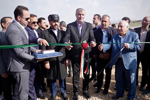 بهره برداری از دو طرح درمانی و نیروگاهی در فارس