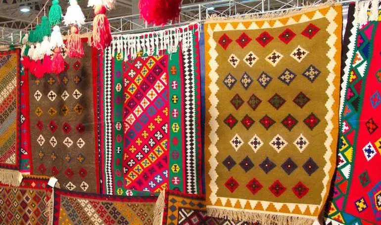 نمایش صنایع دستی استان فارس در عمان