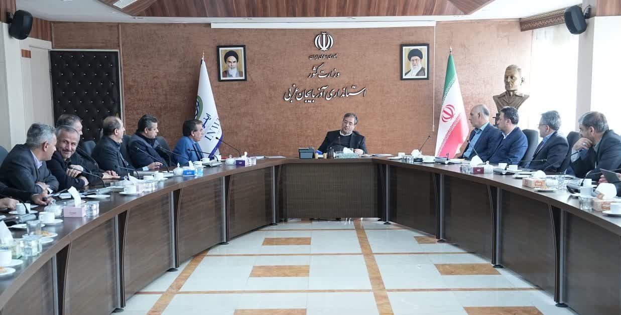 استاندار: نباید طرح سرمایهگذاری در آذربایجان غربی معطل بماند استاندار: نباید طرح سرمایهگذاری در آذربایجان غربی معطل بماند