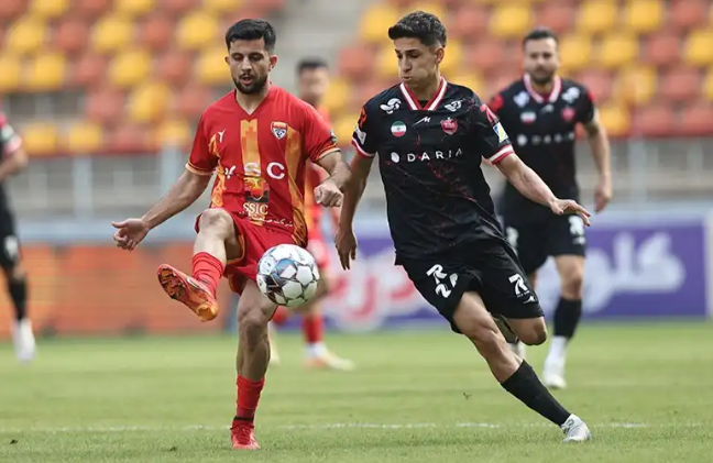 هفته ۱۸ لیگ برتر فوتبال؛ سقوط پرسپولیس به رده پنجم با شکست برابر فولاد