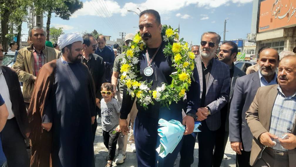 استقبال از قهرمان سرکل کبدی کشور در فریمان