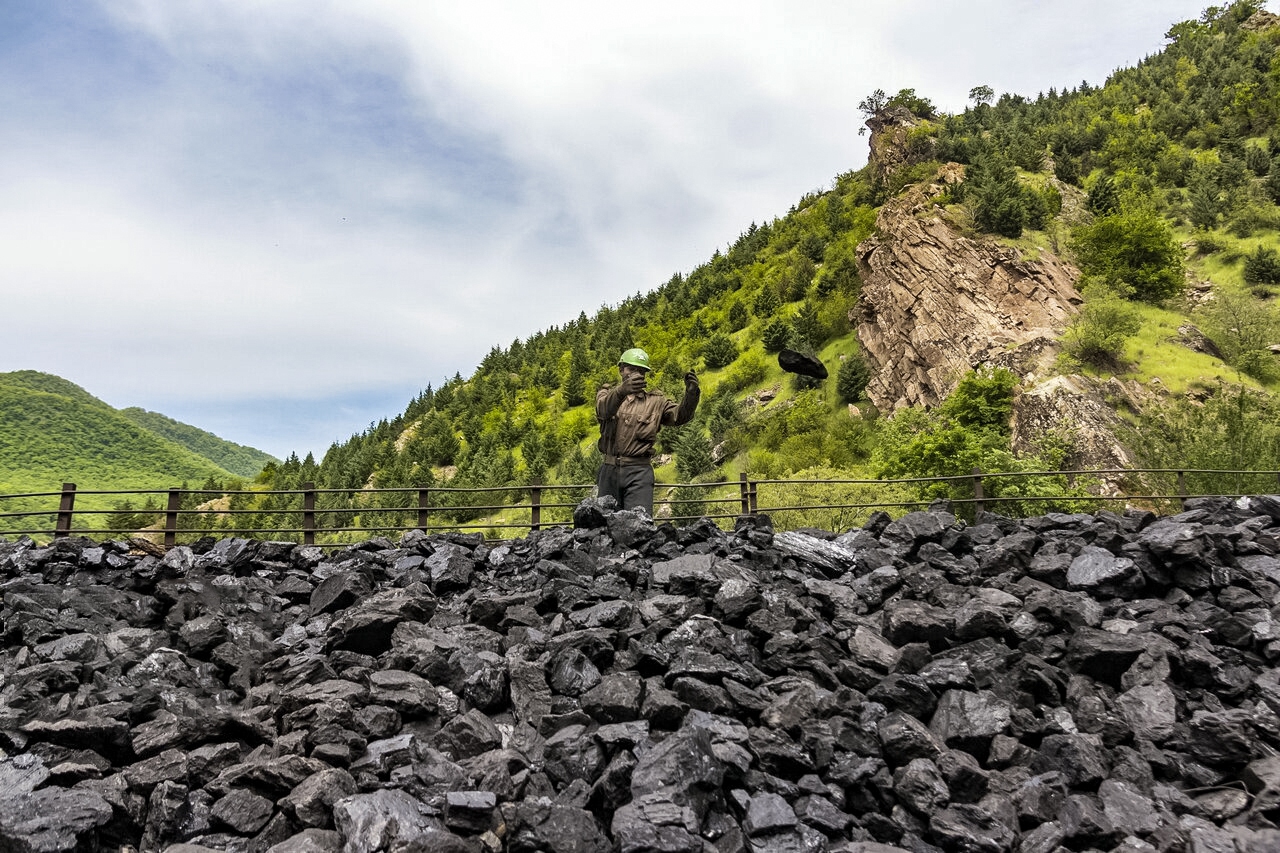 لزوم ایجاد توازن در فعالیت‌های معدنی و پیامدهای زیست‌محیطی