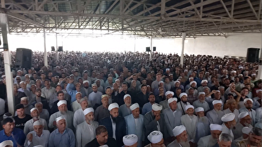 فریاد مرگ بر آمریکا در ترکمن صحرا بعد از نماز بر پیکر شهید امیرحسین دوگونچی