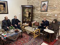 دیدار معاون رئیس جمهور با مادر شهیدان باقری