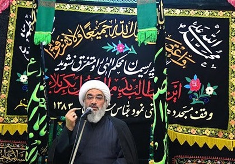 عاشورا مدرسه‌ای آسمانی برای آموختن اسلام ناب
