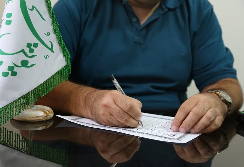 نذر عاشورایی خیر یزدی، آزادی یک زندانی سید به نیت سلامتی والدین