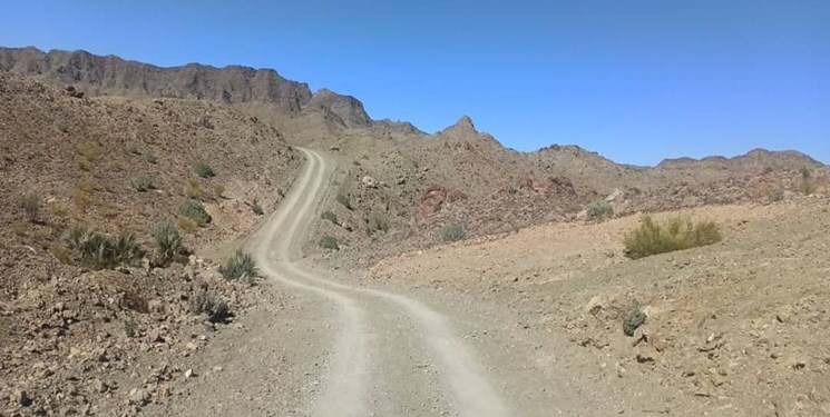 جاده کلاته بدون آسفالت بدون روشنایی