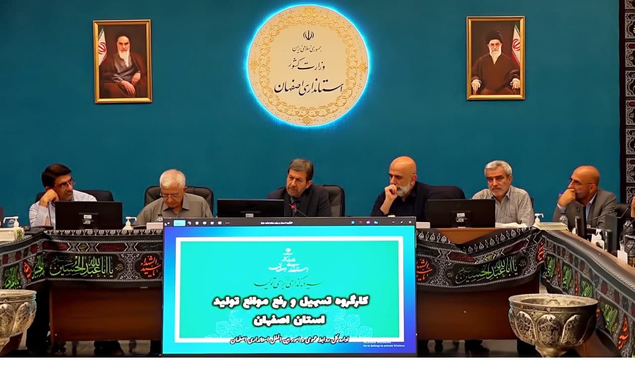 هیچ دستگاهی اجازه سنگ‌اندازی در مسیر صنعتگران را ندارد