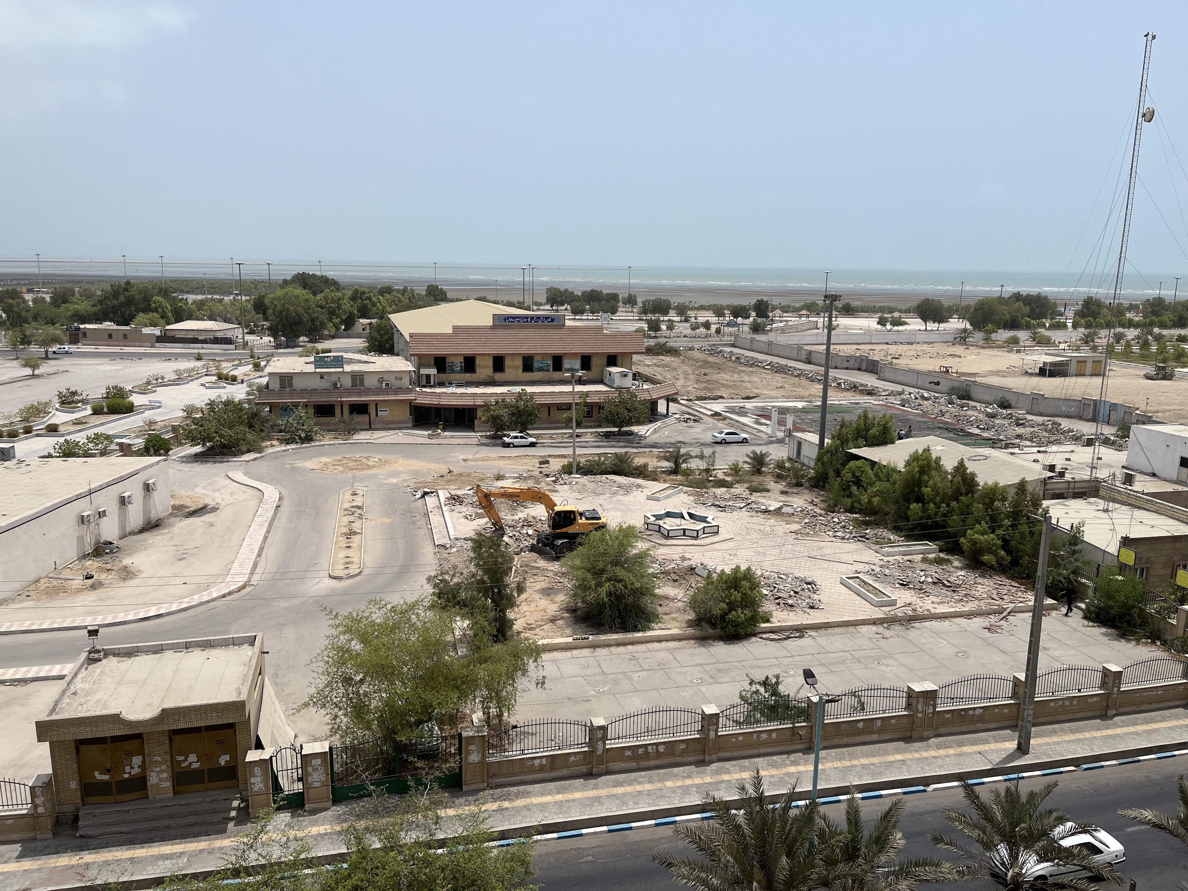 ماجرای تخریب کانون فرهنگی ورزشی بندرعباس چیست؟