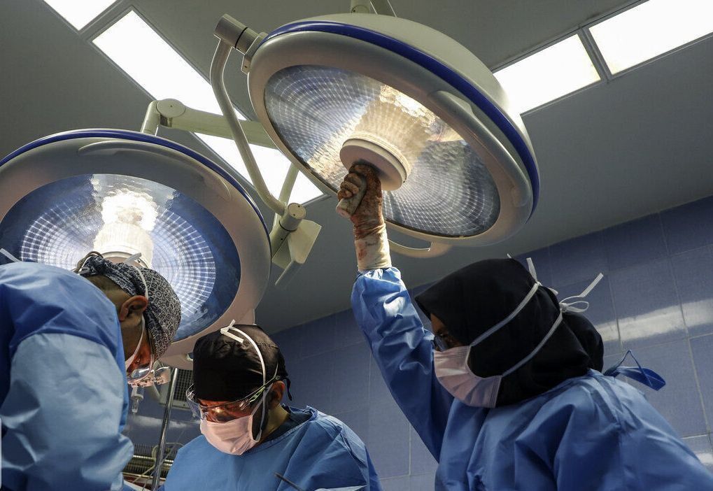 پیوند موفقیتآمیز استخوان مصنوعی بازو در پارسآباد پیوند موفقیتآمیز استخوان مصنوعی بازو در پارسآباد