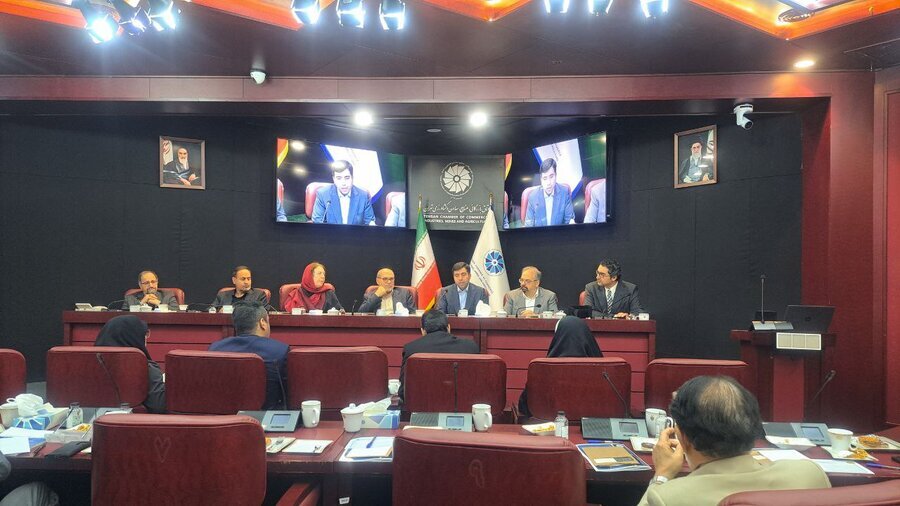 تصویب کلیات طرح عرضه اوراق و صندوقهای ارزی در شورایعالی بورس تصویب کلیات طرح عرضه اوراق و صندوقهای ارزی در شورایعالی بورس