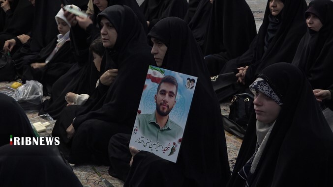 آئین پاسداشت بانوان جریان ساز مقاومت در حرم مطهر حضرت معصومه (س) آئین پاسداشت بانوان جریان ساز مقاومت در حرم مطهر حضرت معصومه (س)