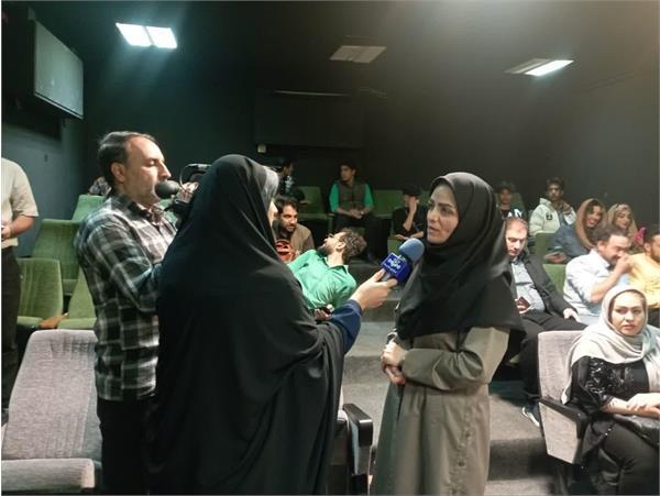 داوران برجسته کشوری جشنواره تئاتر همدان را ارزیابی میکنند داوران برجسته کشوری جشنواره تئاتر همدان را ارزیابی میکنند