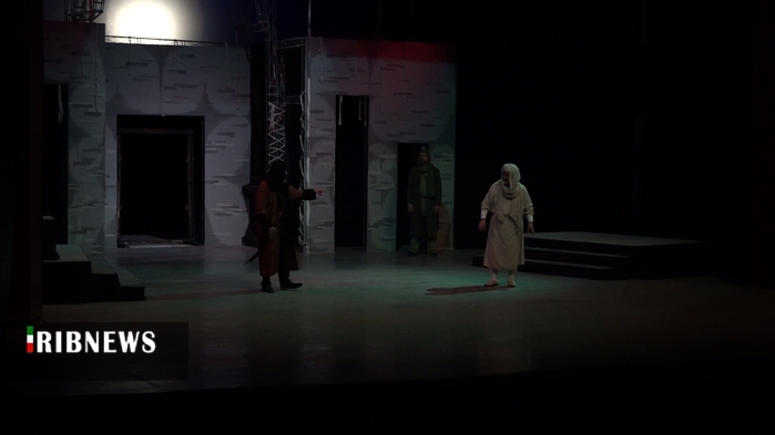 اجرای نمایش سوگواره یاس ارغوانی در تالار مرکزی قم اجرای نمایش سوگواره یاس ارغوانی در تالار مرکزی قم