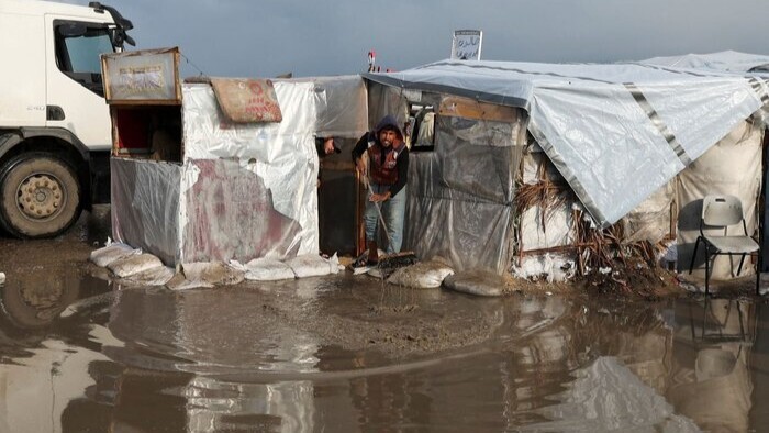 یونیسف: بارشها جان ۸۰۰ هزار نفر را در غزه تهدید میکند/ جان باختن ۱۲ شهروند فلسطینی یونیسف: بارشها جان ۸۰۰ هزار نفر را در غزه تهدید میکند/ جان باختن ۱۲ شهروند فلسطینی