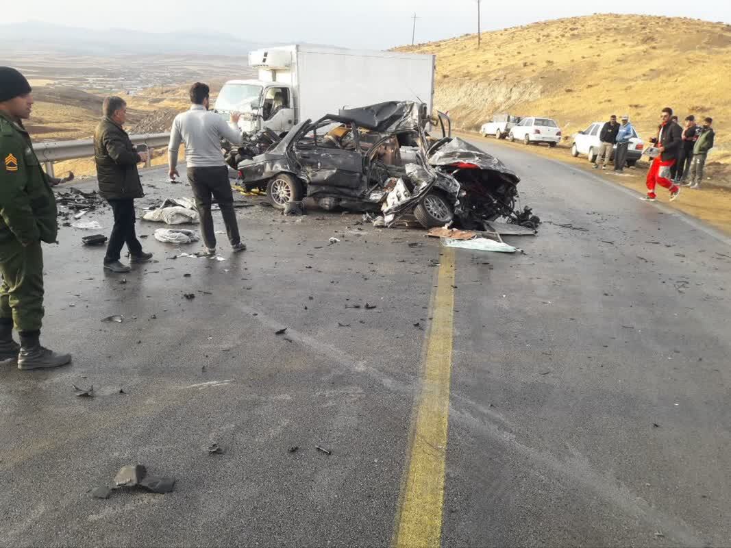 صادف مرگبار کامیون و پژو در در محور خدابنده- همدان با ۲ فوتی و ۲ مصدوم