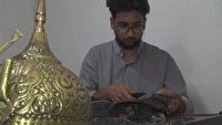 بافت زره‌های تعزیه در داورزن؛ هنری کم‌نظیر در دستان یک هنرمند خودآموخته