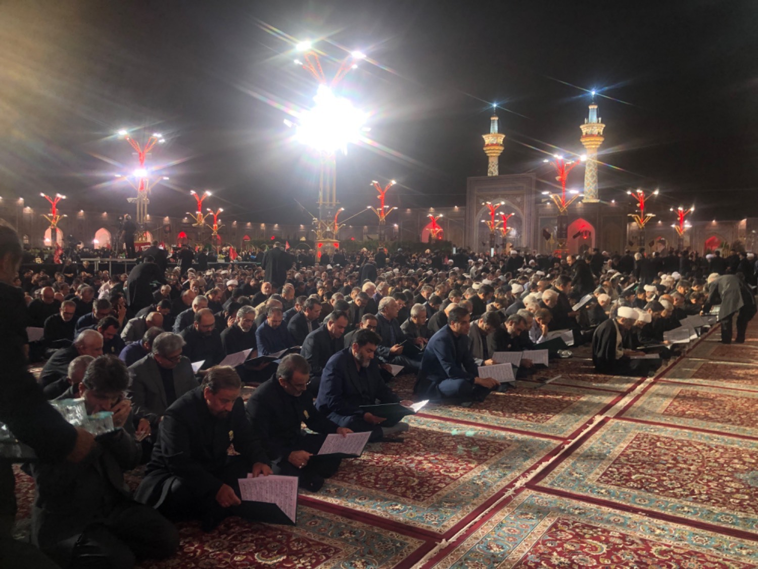 برگزاری مراسم بزرگداشت رهبر شهید از طرف رهبر معظم انقلاب اسلامی برگزاری مراسم بزرگداشت رهبر شهید از طرف رهبر معظم انقلاب اسلامی