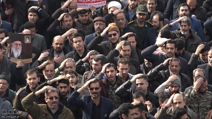 سوگواری اهالی نصف جهان در سوگ شهادت سردار سلیمانی